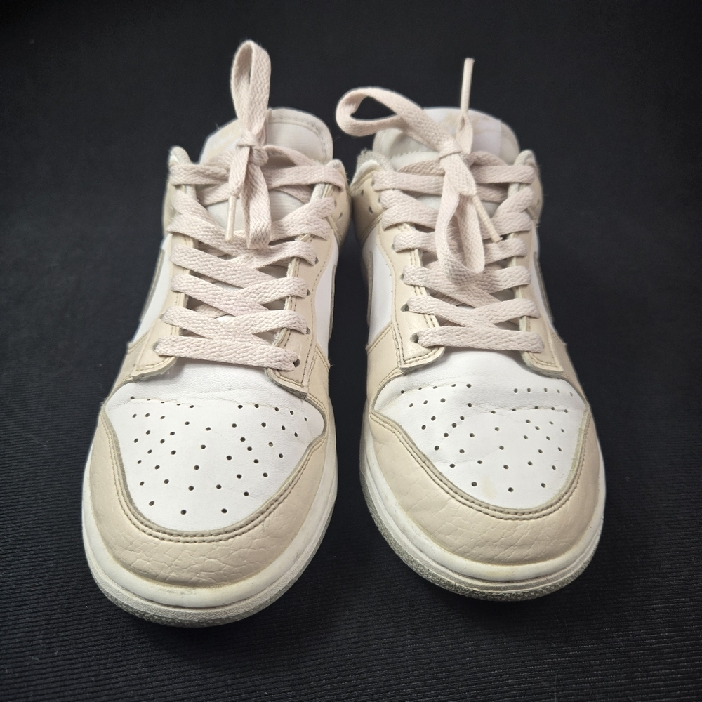 Nike Wome's W Dunk Low DN1431-100 White Size 7.5 - Picture 2 of 8